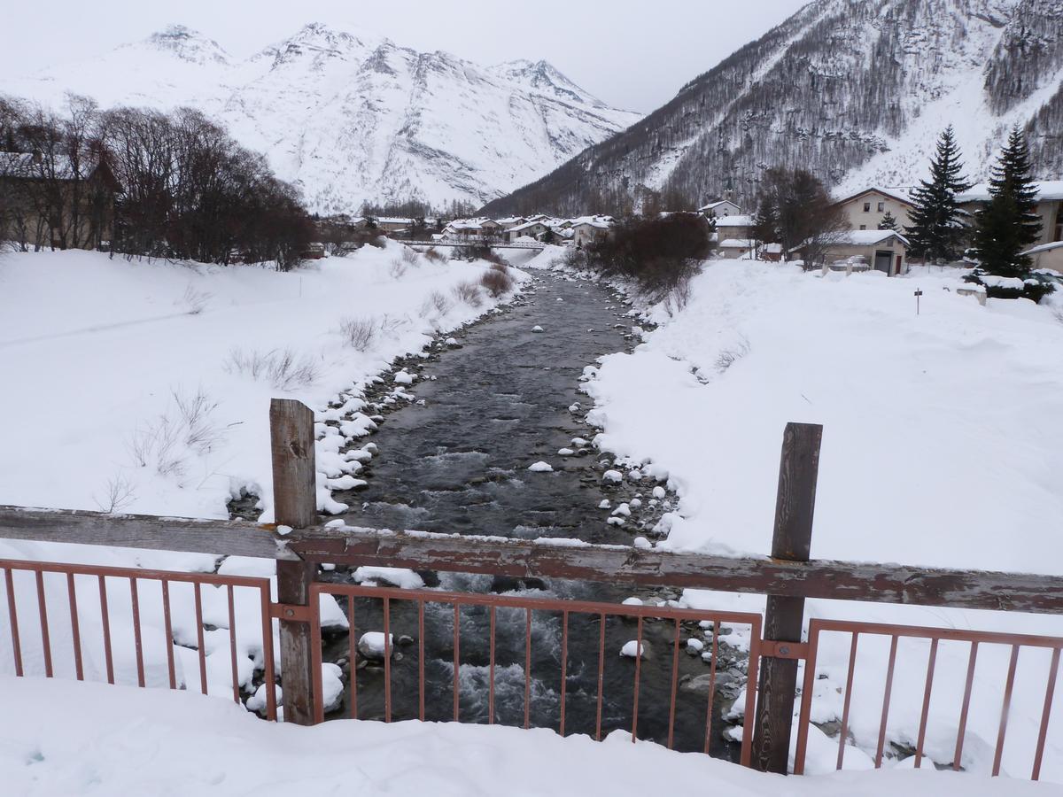 Hotel La Vanoise Бессан Екстер'єр фото